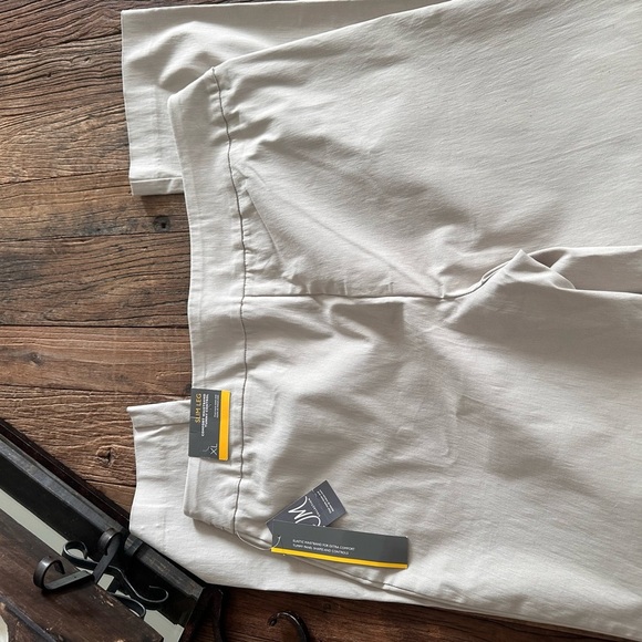 JM Collection Tan Straight Leg Tailored Trousers NWT - Picture 4 of 5